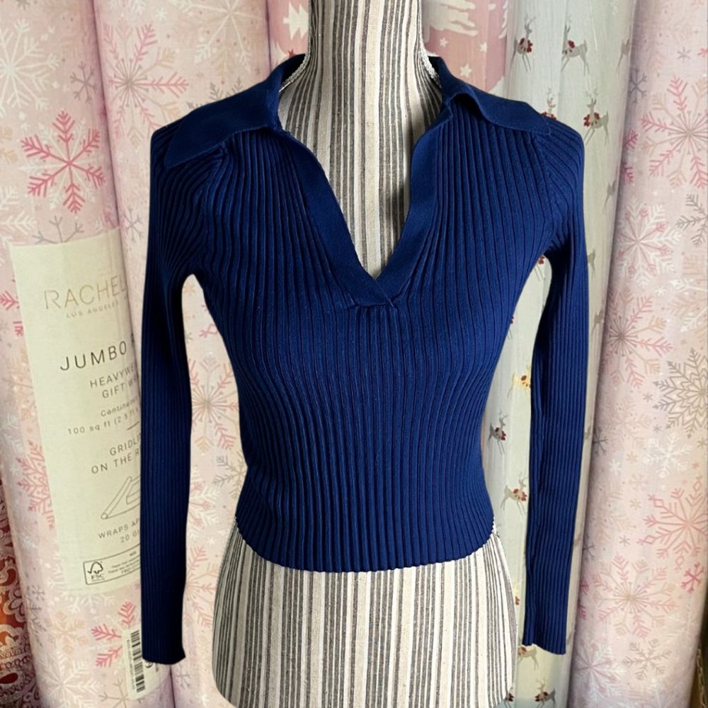 NWOT Ribbed collared navy blue crop top 90s academia v neck